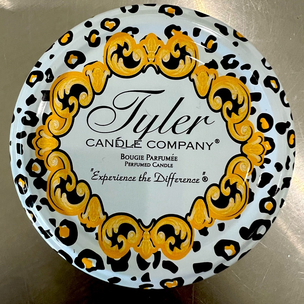 Tyler candle large - 22oz